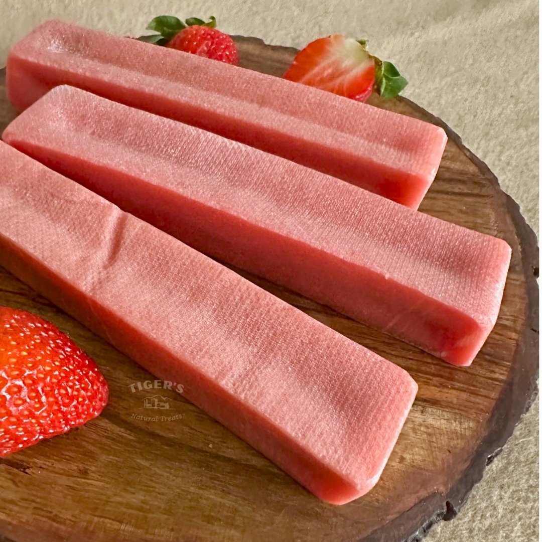 Strawberry Yak Chews for Dogs